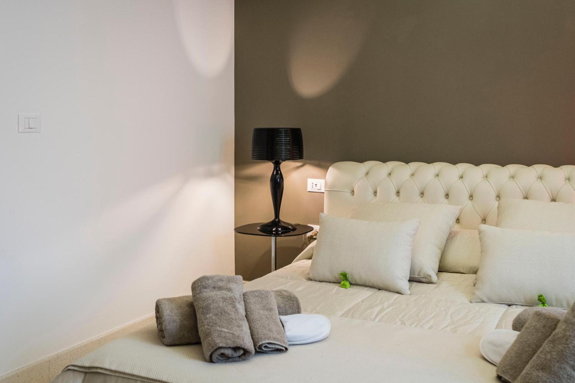 Galatina Suites Boutique - Luxury Experience In Salento Habitación foto